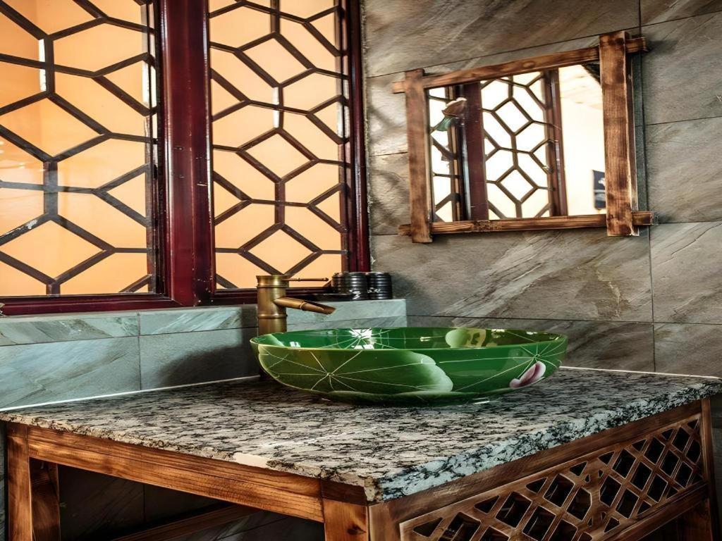 Guilin Lotus Hotel Екстериор снимка