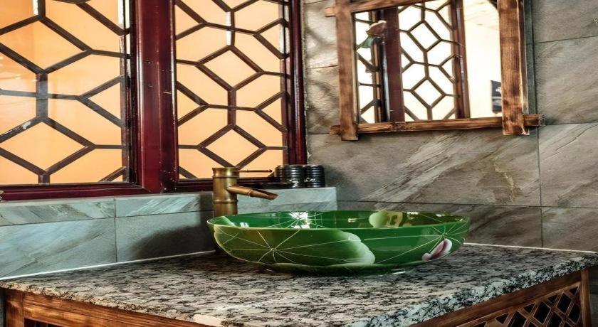 Guilin Lotus Hotel Екстериор снимка